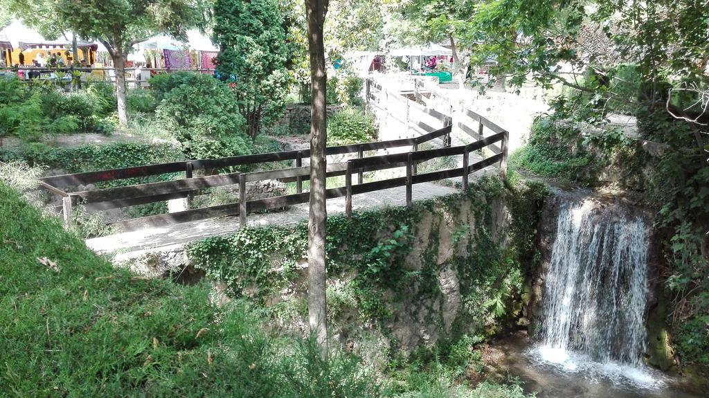 Apartamento Rural La Plaza Vieja Вивер Экстерьер фото