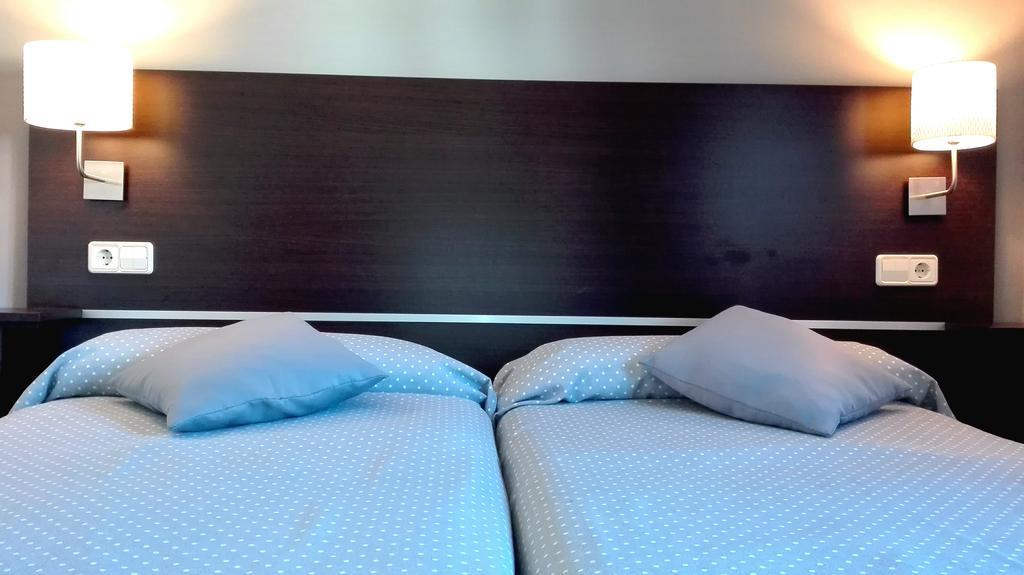 Apartamento Rural La Plaza Vieja Вивер Экстерьер фото