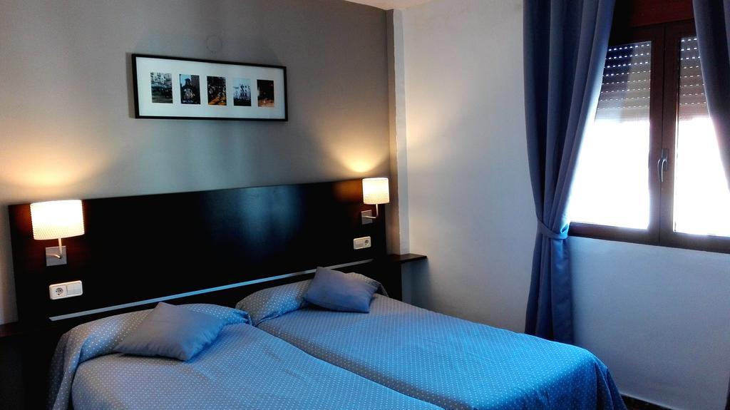 Apartamento Rural La Plaza Vieja Вивер Экстерьер фото