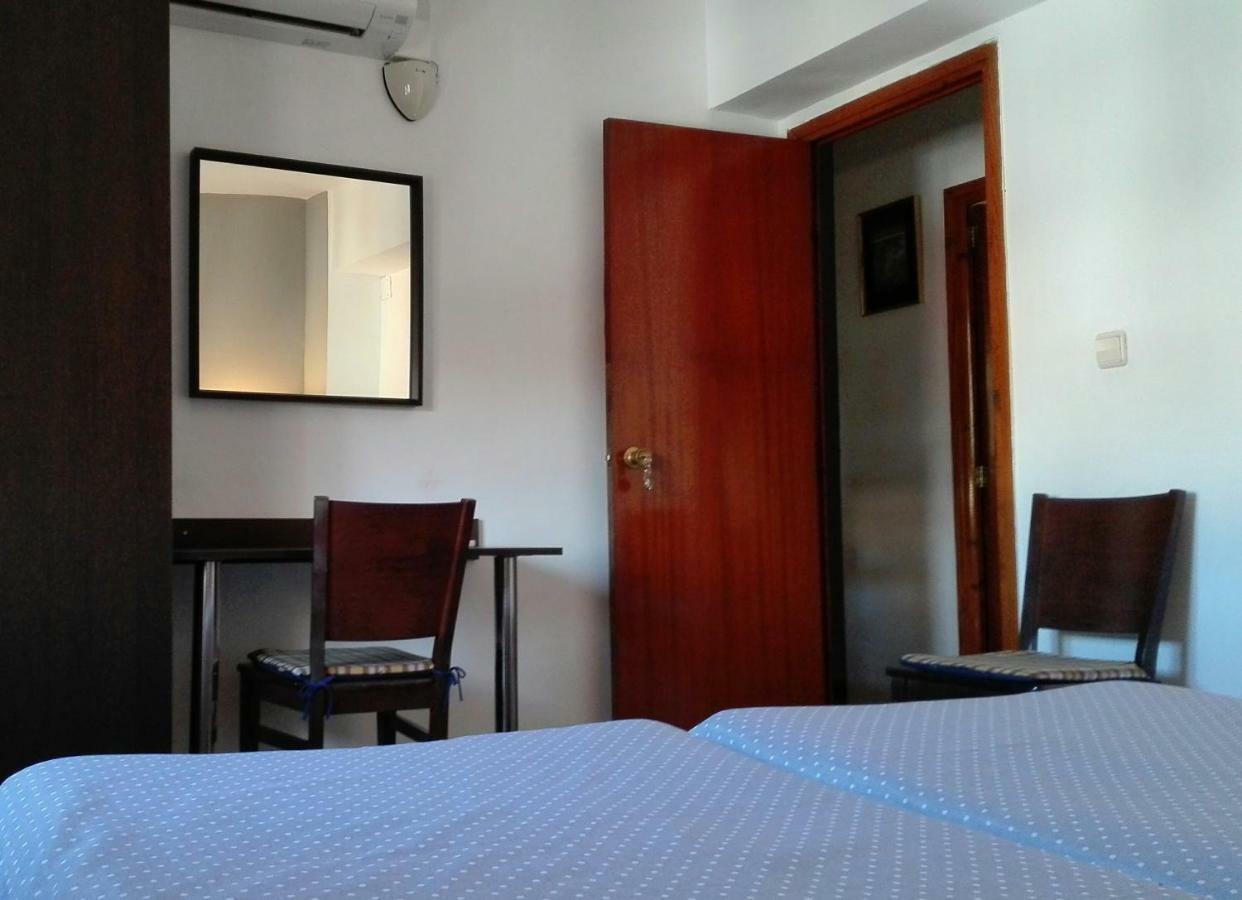 Apartamento Rural La Plaza Vieja Вивер Экстерьер фото